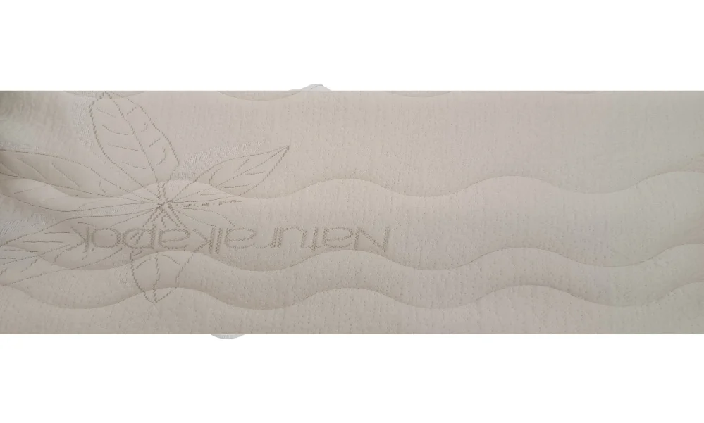 bedroom-blankets-and-pillows-aizsargparklajs-kapok-80-2