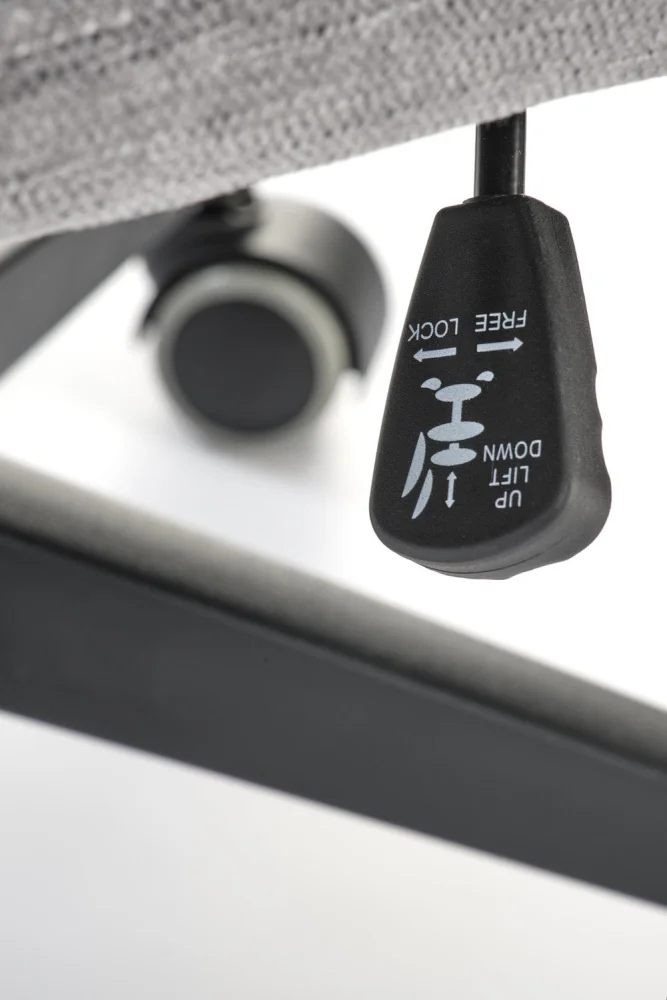 dlya-ofisa-ofisnye-stulya-kompyuternoe-kreslo-adriano-6