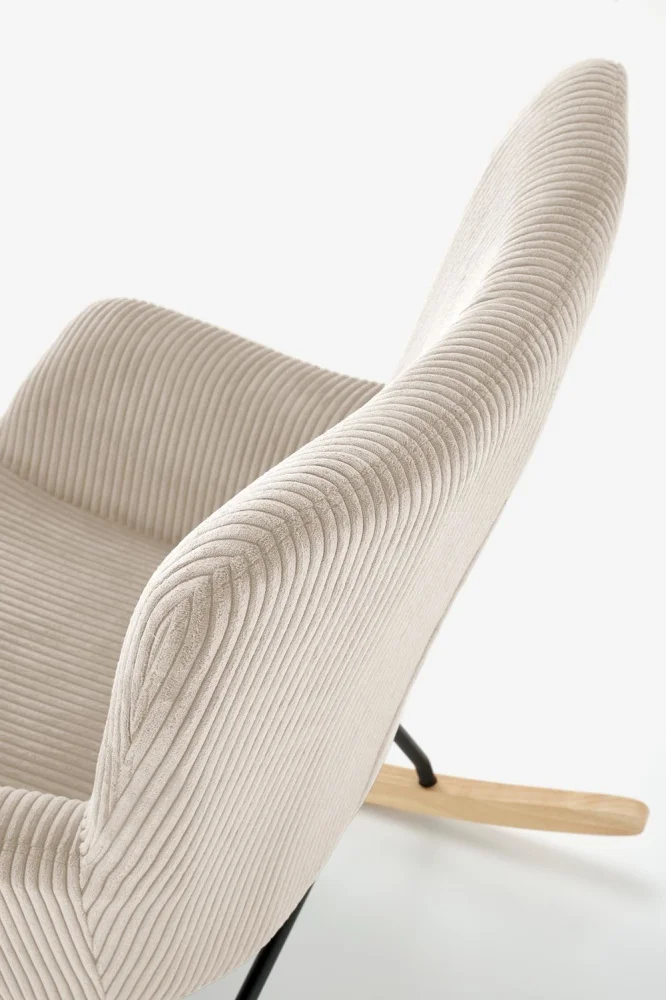 upholstered-furniture-lounge-chairs-lounge-chair-belmiro-4