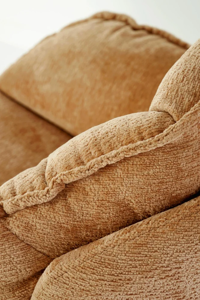 upholstered-furniture-lounge-chairs-lounge-chair-guido-6