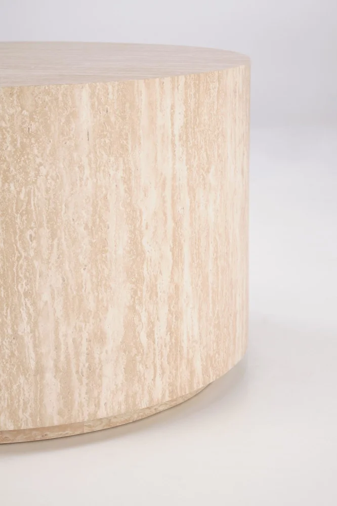 dlya-gostinoy-zhurnalnye-stoliki-kruglyy-kofeynyy-stolik-travertino-3