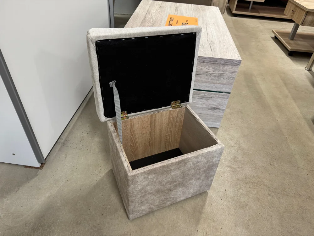 myagkaya-mebel-pufy-konfetnyy-puf-2