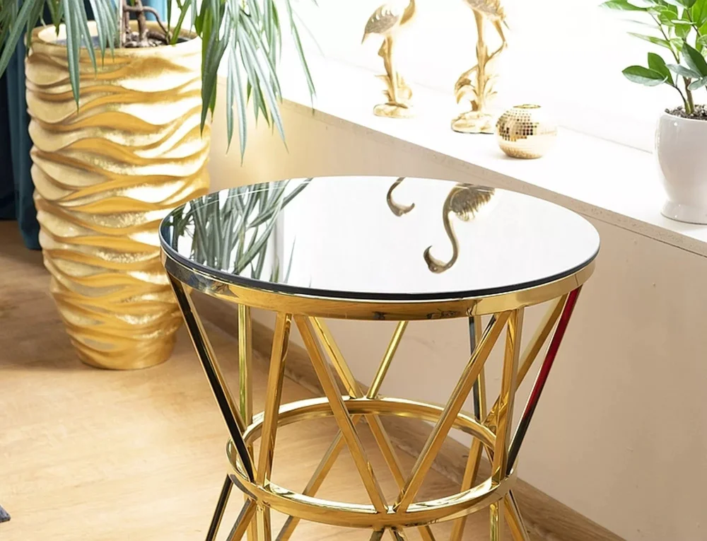 viesistabai-zurnalgaldi-zurnalgalds-clark-2