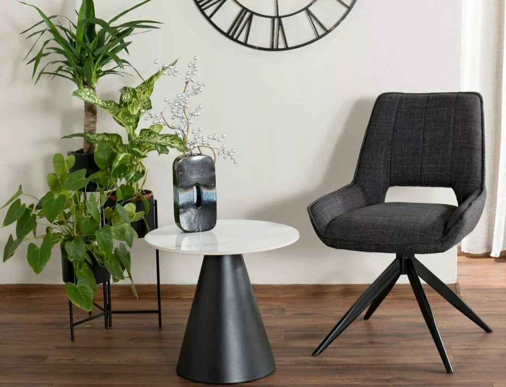 viesistabai-zurnalgaldi-zurnalgalds-hill-3