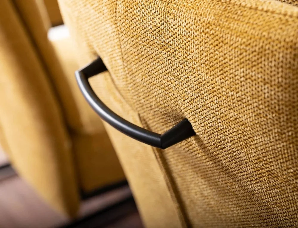 virtuve-kresli-un-taburetes-virtuves-kresls-berry-6