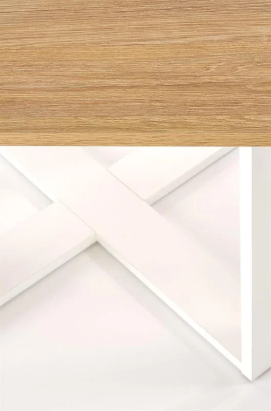 dlya-gostinoy-zhurnalnye-stoliki-kofeynyy-stolik-krest-2