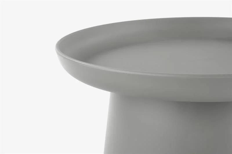 living-room-coffee-tables-magazine-alexis-gray-3