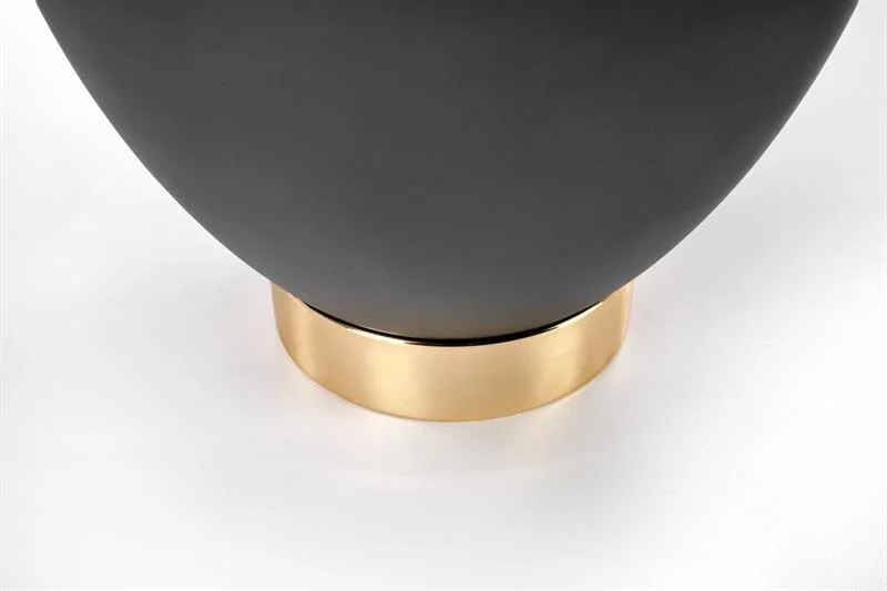 dlya-gostinoy-zhurnalnye-stoliki-kofeynyy-stolik-cecilia-2