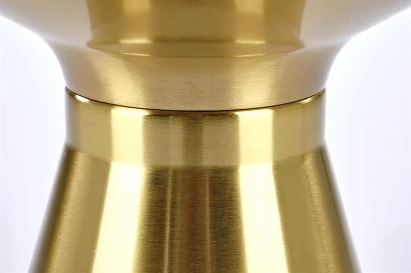 dlya-gostinoy-zhurnalnye-stoliki-kofeynyy-stolik-tribeca-4