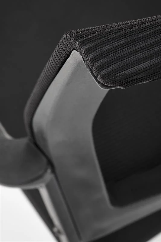 kukhnya-stulya-i-taburety-predsedatel-bergen-5