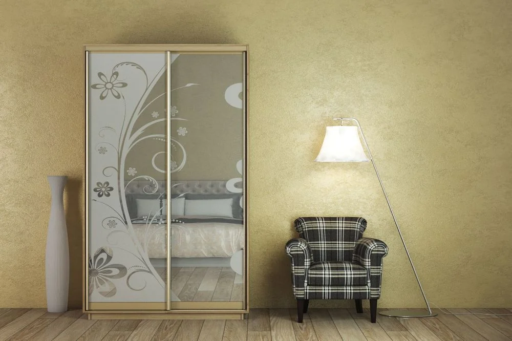 shkafy-dvukhdvernye-shkafy-gt-170-180-60-240-shkaf-s-gravirovannymi-zerkalami